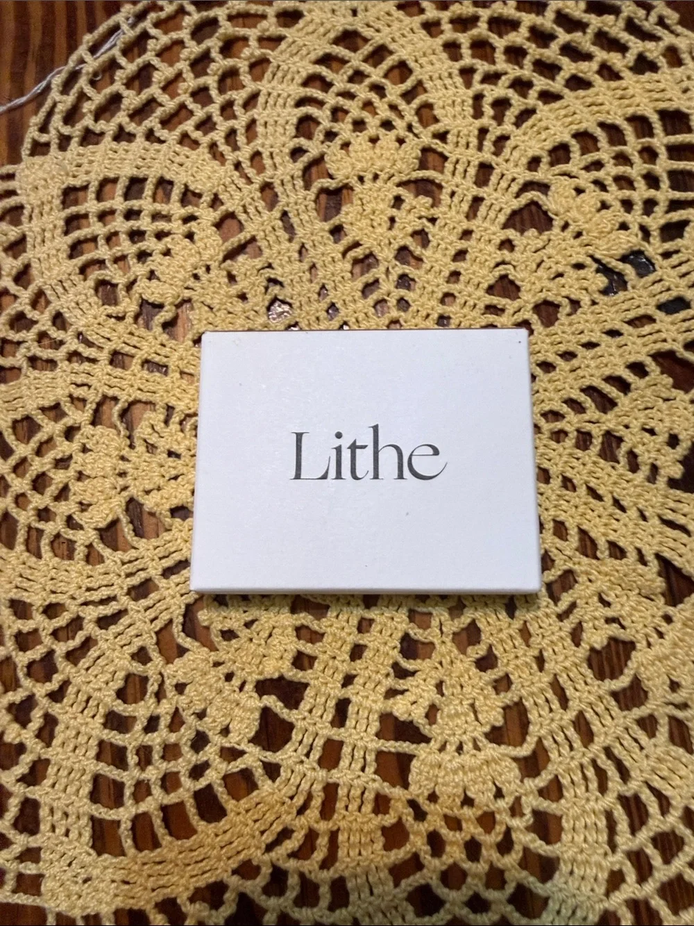 Lithe Compact in White